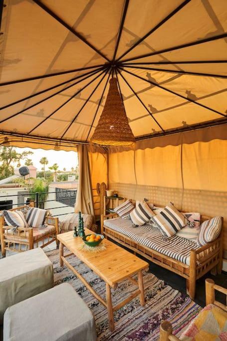 Riad Miloud En Exclusivite 10 P Au Coeur De La Medina Marrakesh Exterior photo
