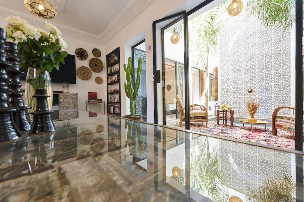 Riad Miloud En Exclusivite 10 P Au Coeur De La Medina Marrakesh Exterior photo